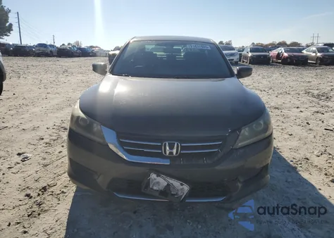 2015 Honda Accord Lx z USA, uszkodzony, nr VIN 1HGCR2F31FA090568